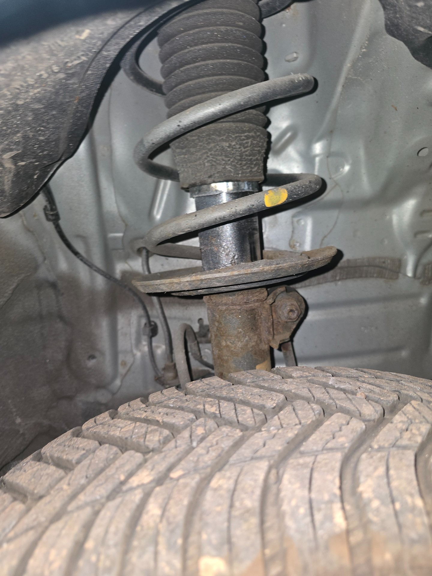 Sprężyny przedniej osi - TOYOTA YARIS